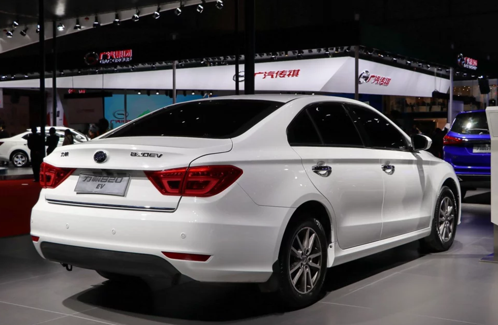 带你们看一款力帆820