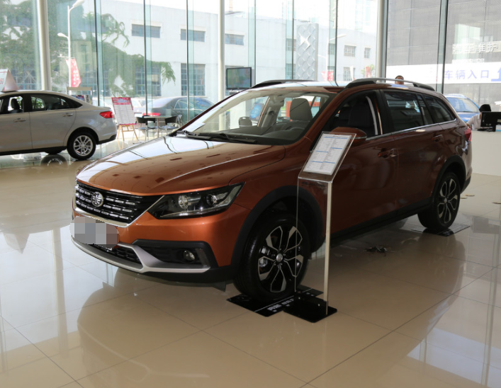 骏派cx65,外观是真的很棒,肌肉感十足吧,怎么说呢,感觉就是特别的霸道