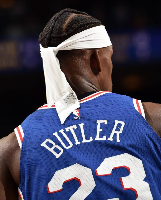 观看本赛季的nba比赛,突然发现传统发带都没人戴了!