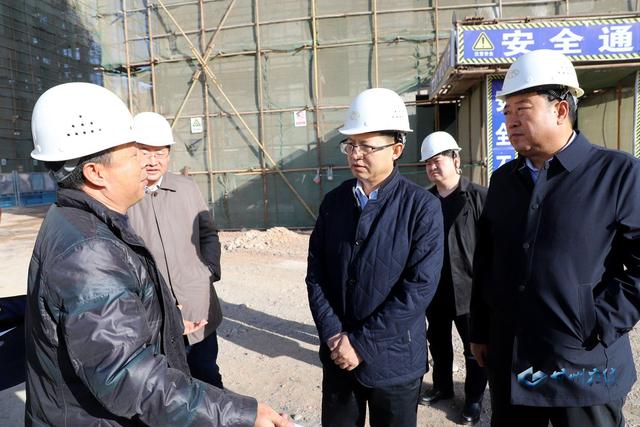 成广平调研全区工业经济发展情况