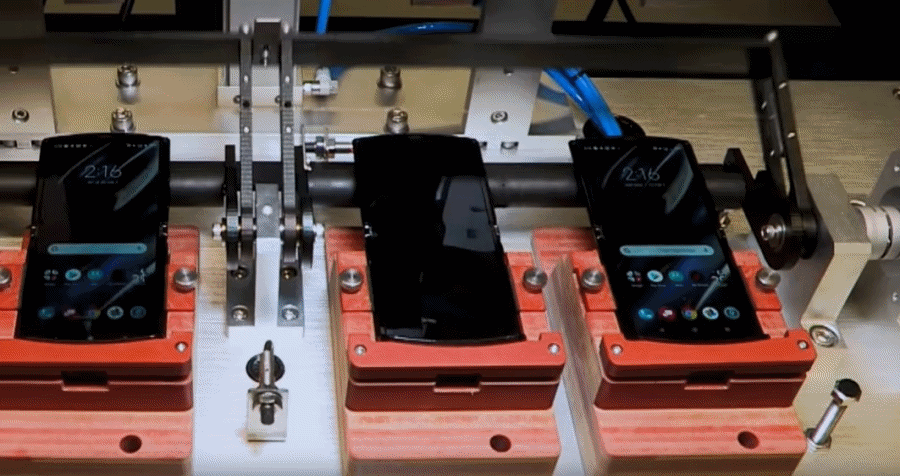 外媒测试 razr 折叠机转轴寿命只有 27000 次?motorola 有话要说