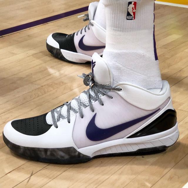 "鞋王"塔克带你看新鞋!25日nba球员上脚球鞋欣赏