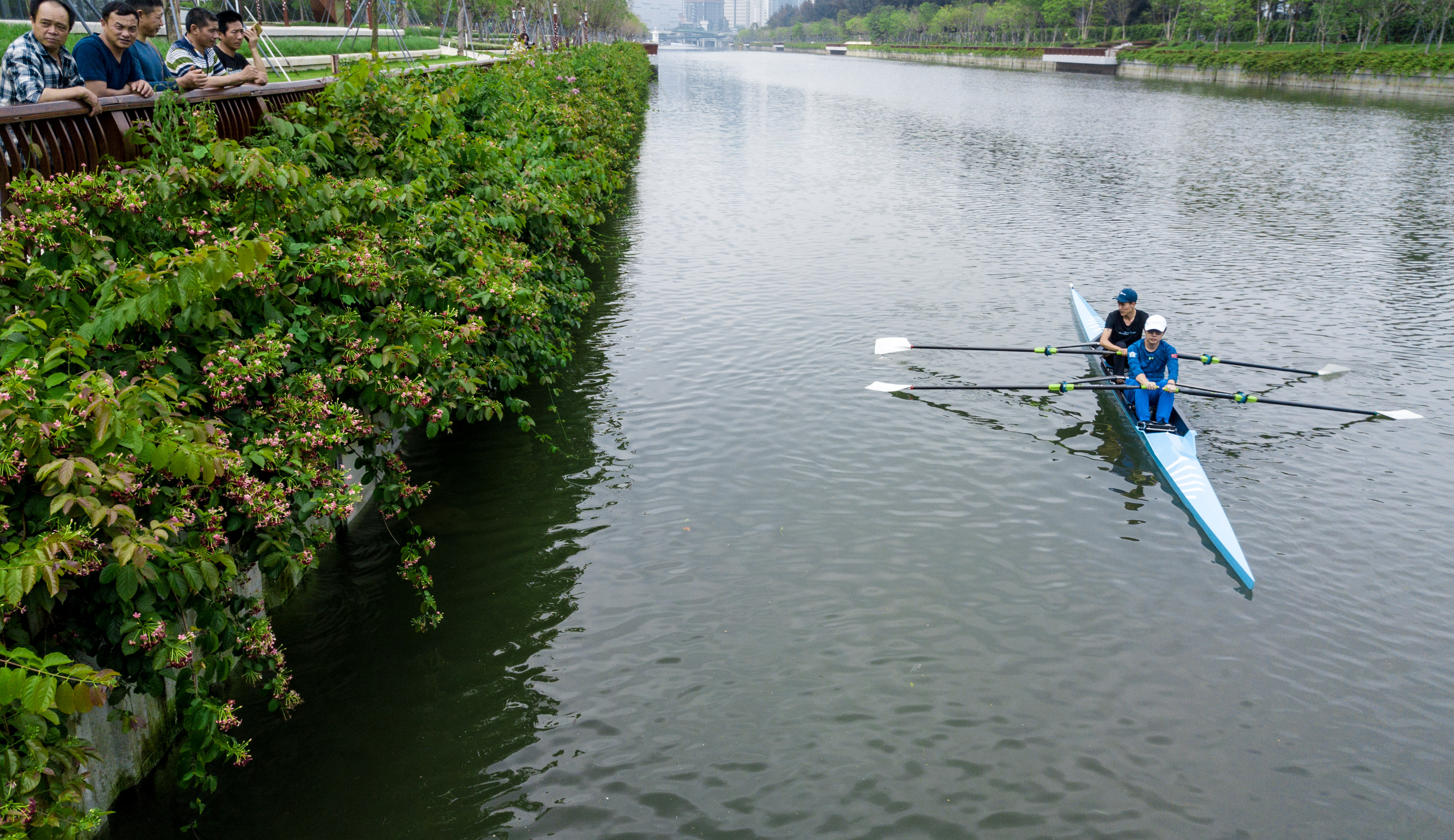 "无运动 不青春"之二——"划船"的创业青年(4)