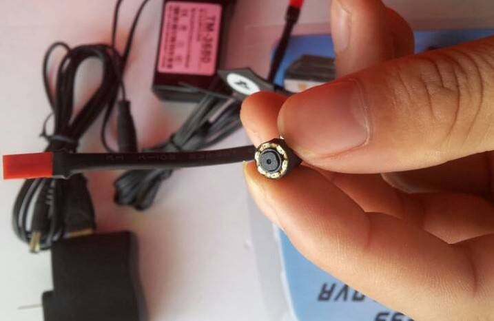 警惕!针孔摄像机也许就摆在你面前,如何找到隐藏摄像机