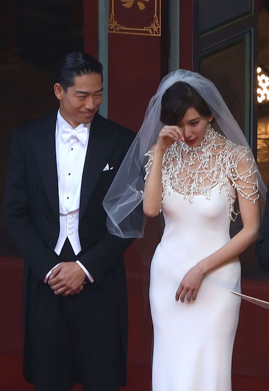 林志玲在社交媒体上晒出与老公的甜蜜合照,为黑泽良平庆生,称他为"