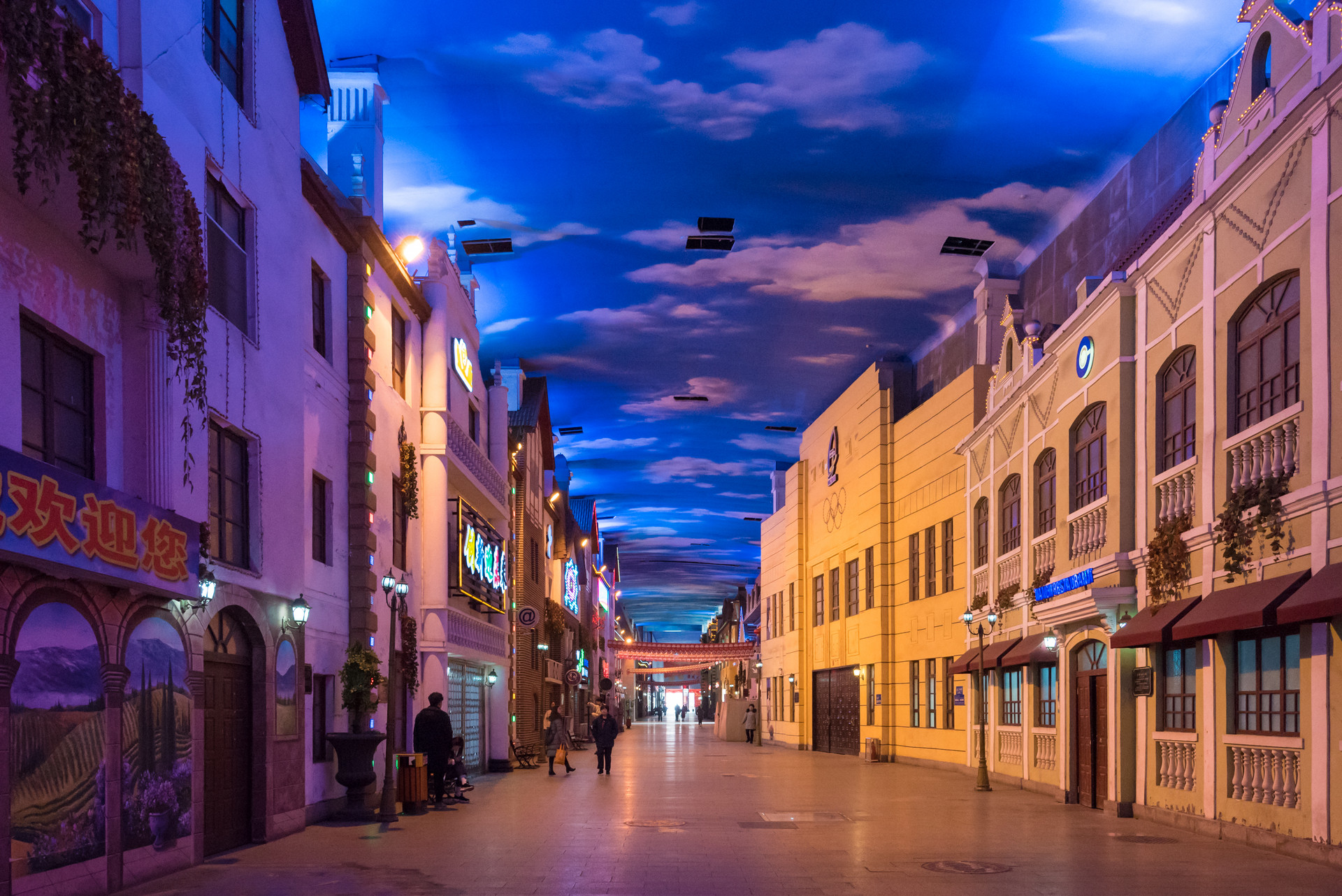 中国最富想象力的商业街:"人造"了一片天空,现成网红4a景区