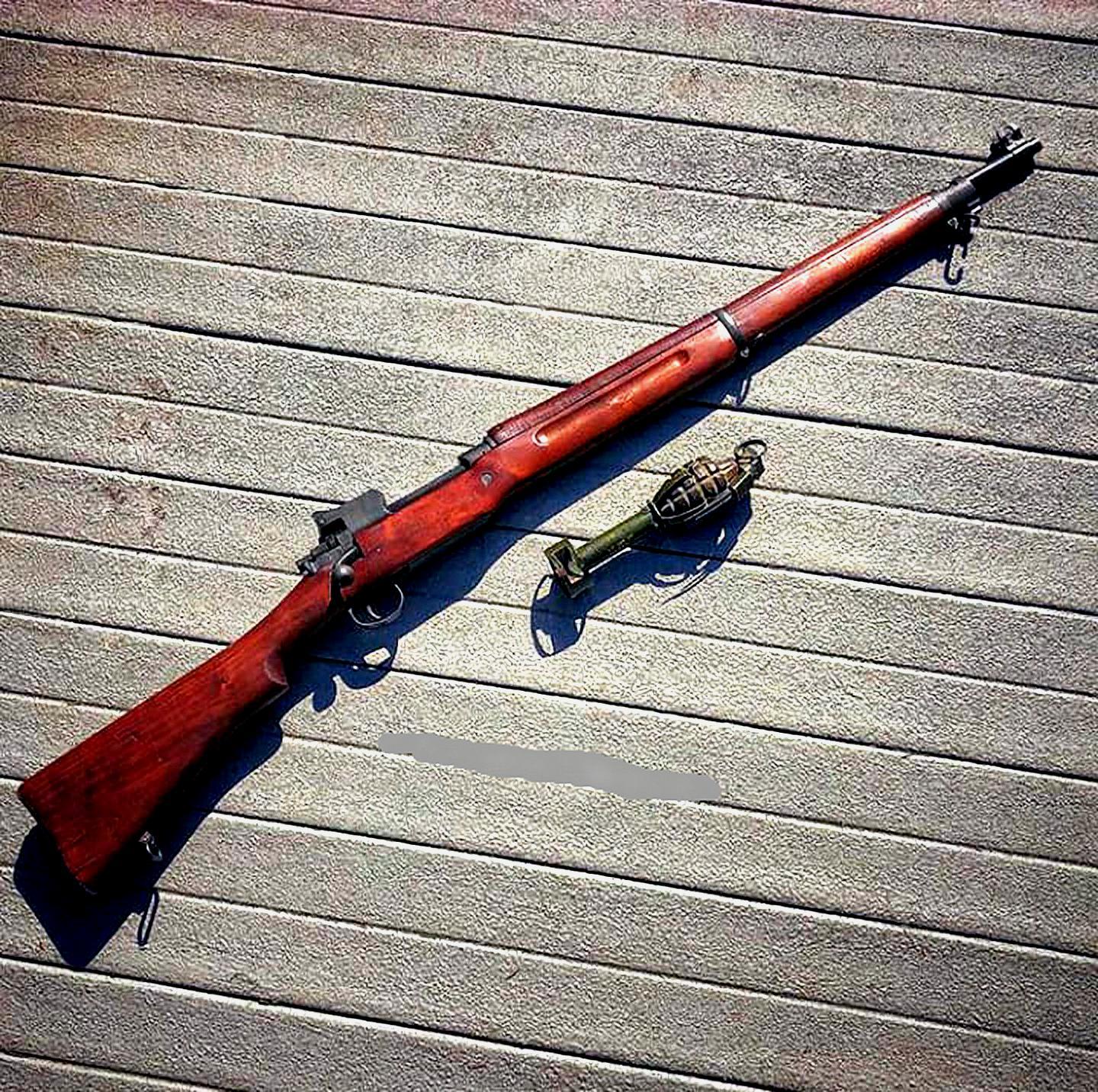 雷明顿700步枪:雷明顿700步枪外文名remington 700,该系列是由雷明顿