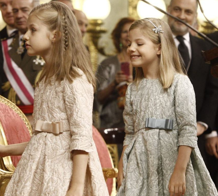 西班牙王后新发型和2位公主如出一辙,"宫廷辫子"新鲜出炉