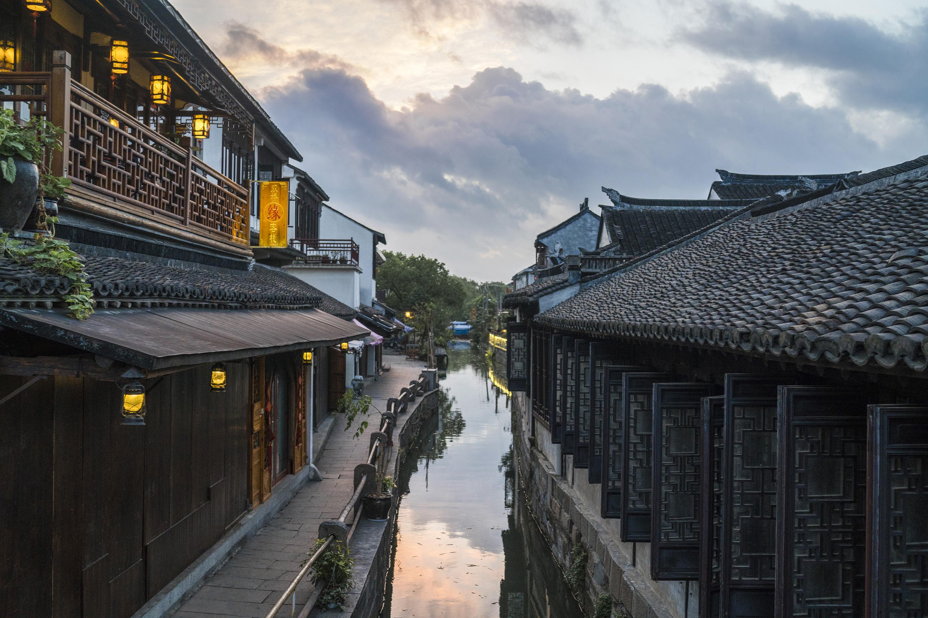 人人都说江南好,游人只合周庄老