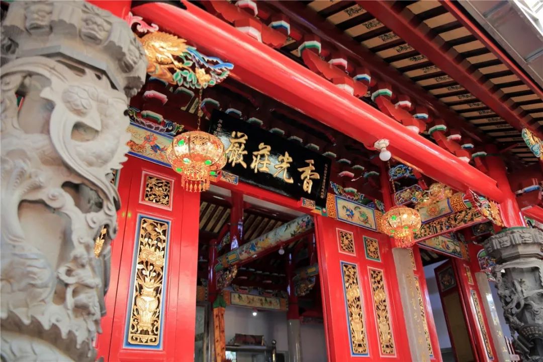 这两座庙宇藏在千年古镇马巷,历史已有