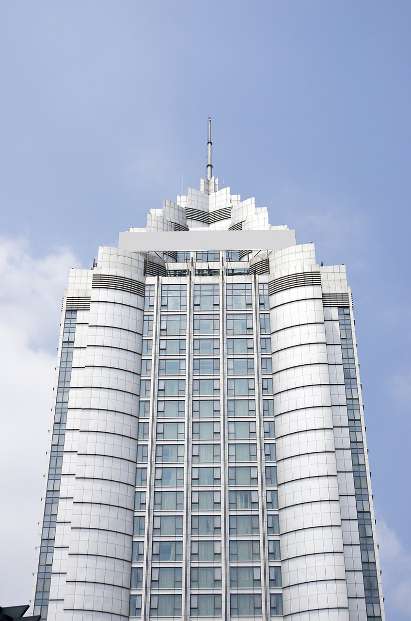 踏入广东省财政厅大楼,我仿佛走进了一个历史的画卷.