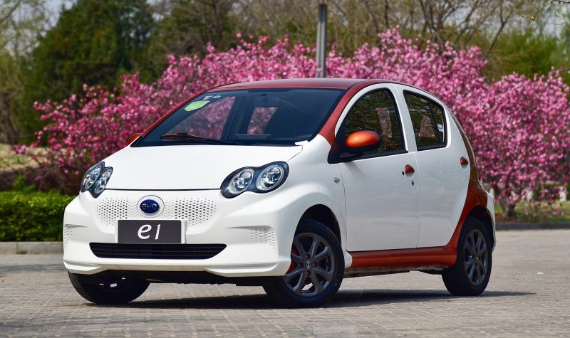 比亚迪e1上市,5.99万元入手可续航305公里的微型车,值吗?