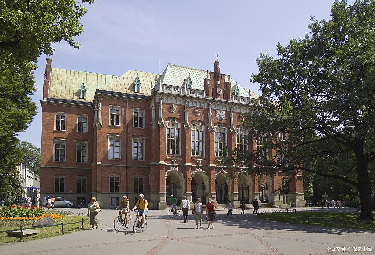 通过认真的数学学习和严格的数学训练,学生可以获得一