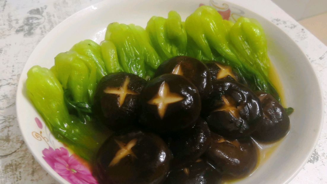 原来饭店的香菇青菜都是这样做的!