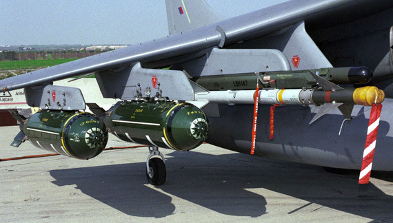 数百枚集束炸弹从天而降,叙叛军气焰被狠狠打压,美国也无能为力