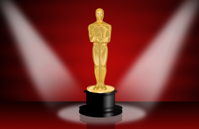 奥斯卡雕像知多少:小金人亮相第90届奥斯卡金像奖的红地毯