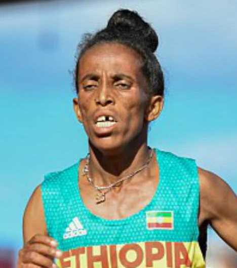 16岁黑人女运动员因"长得太老"吓坏网友 这真的是一位少女?