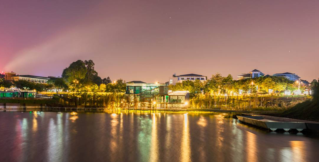 狮山大学城这处最美的景致,既适合情侣拍拖,也适合摄影发烧友,有多少