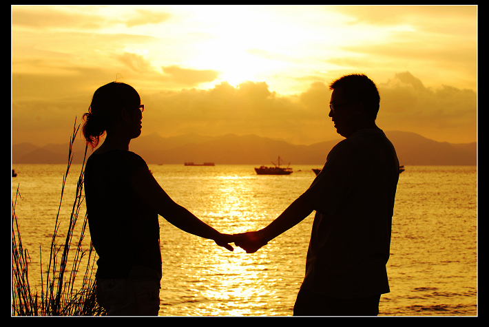 哪有什么最好的爱情!有的只是相扶到老!