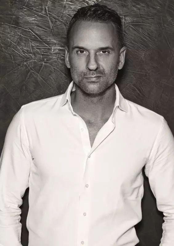 安德马丁国际室内大奖得主土耳其的著名设计师 zeynep fadllolu