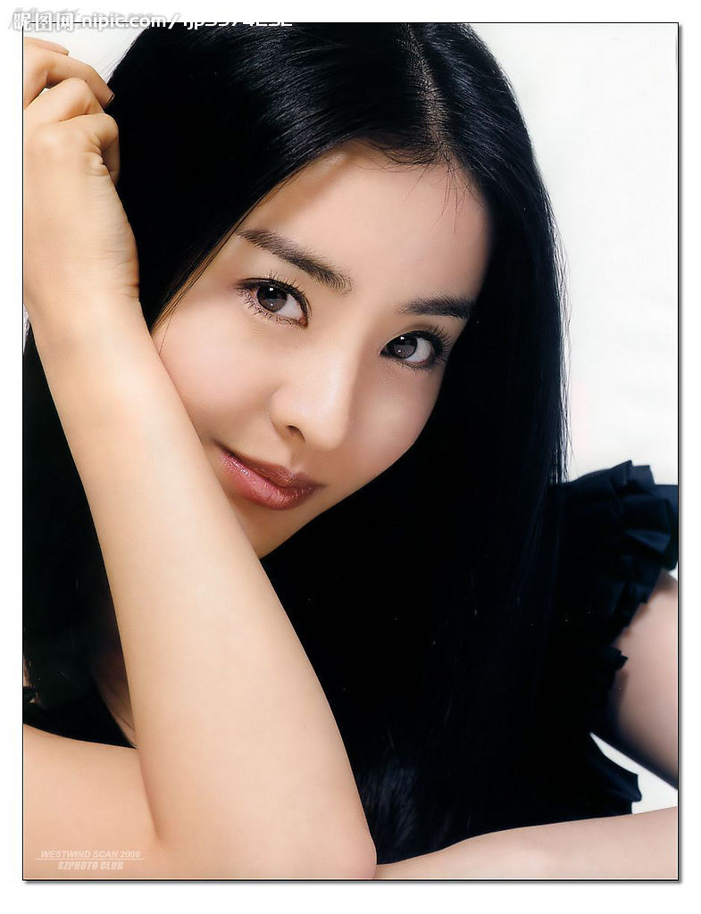 韩国女艺人朴恩惠离婚,11年的婚姻画句号,两个儿子由女方抚养