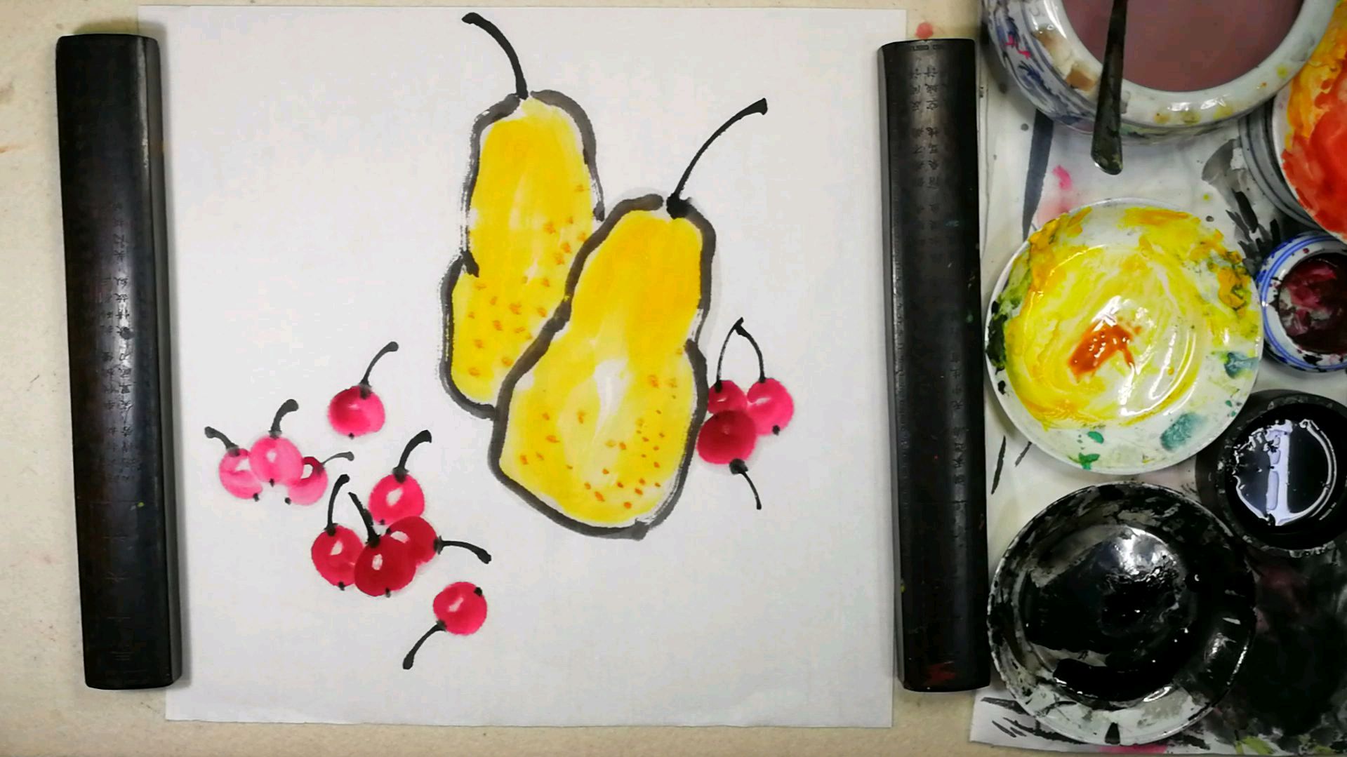 国画基础教程蔬果篇。鸭梨画法:小品创作画