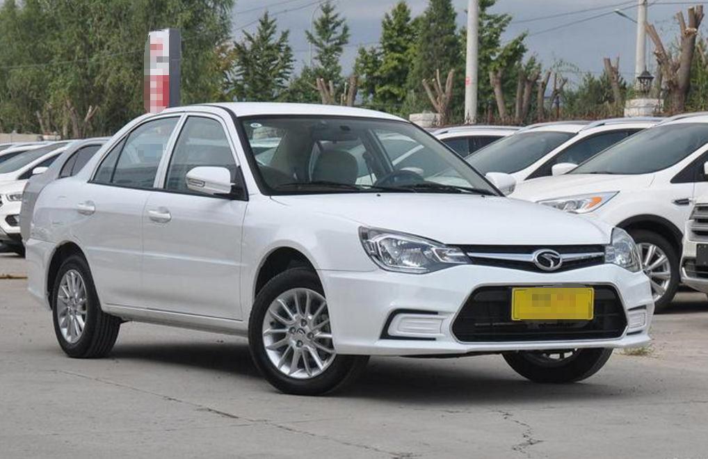 东南v3菱悦,充斥着很多现代元素,给人一种很舒服的感觉!