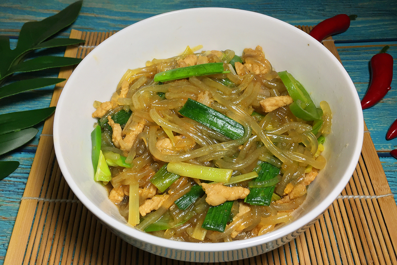 【肉丝炒粉条】