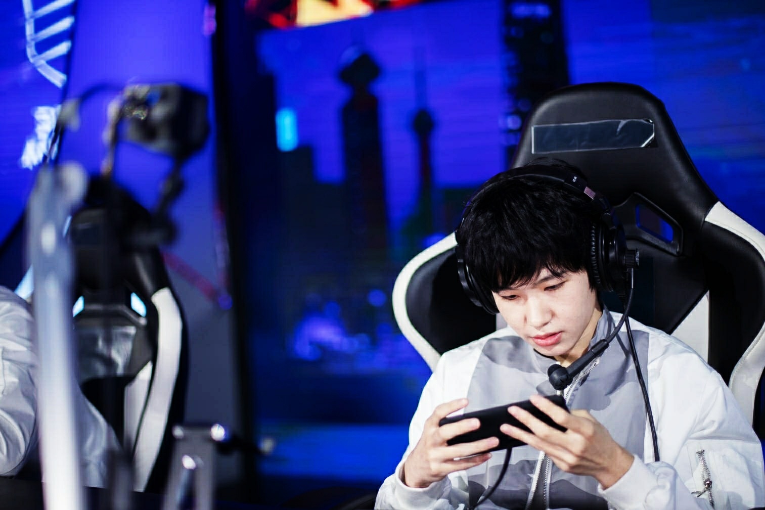 ba居居发文送别队友,ag官博早已沦陷,一诺,六点六去处不明