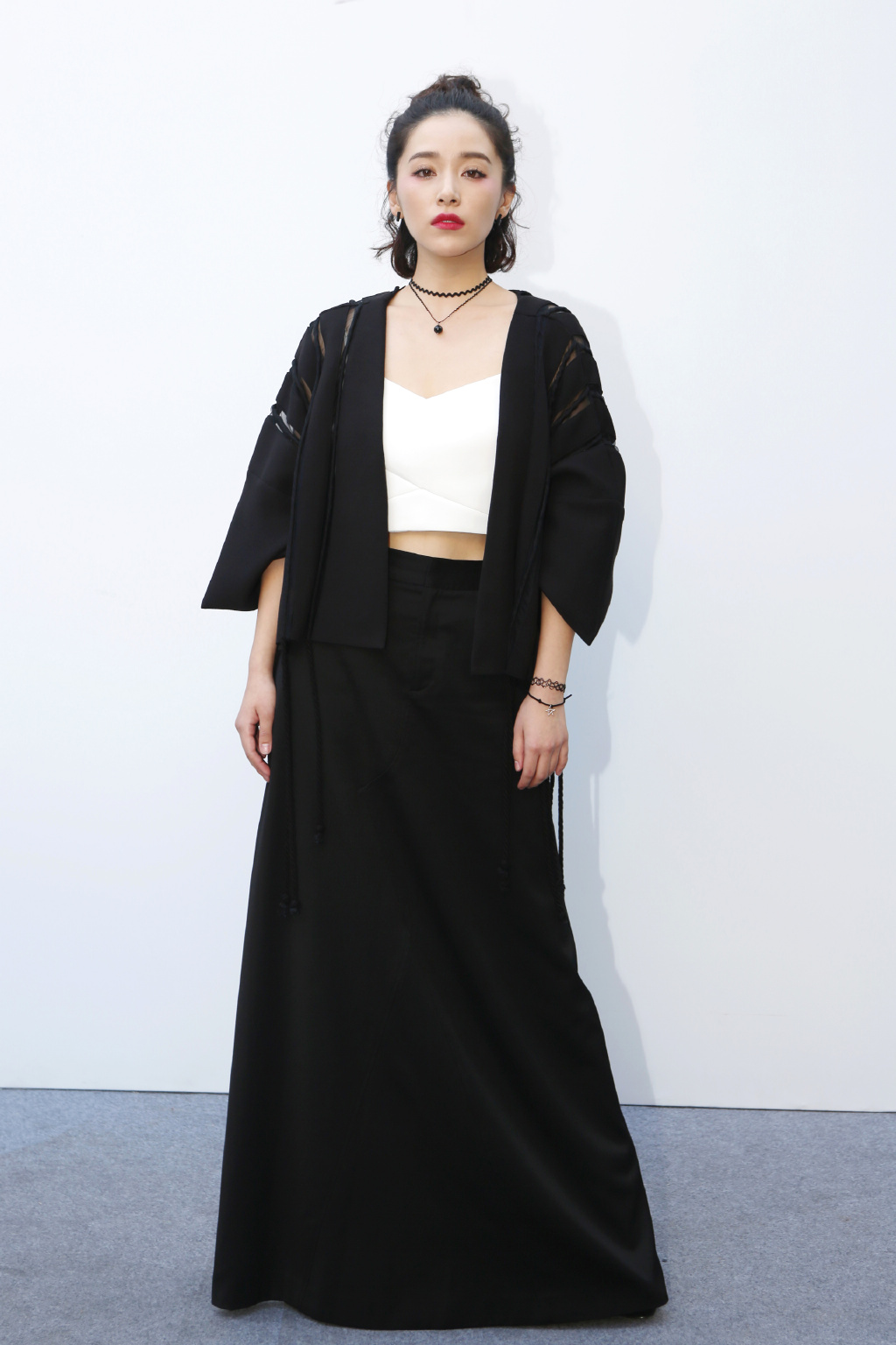 阚清子小姐姐美腻了,真的是时尚的宠儿,最后一张美出新境界!