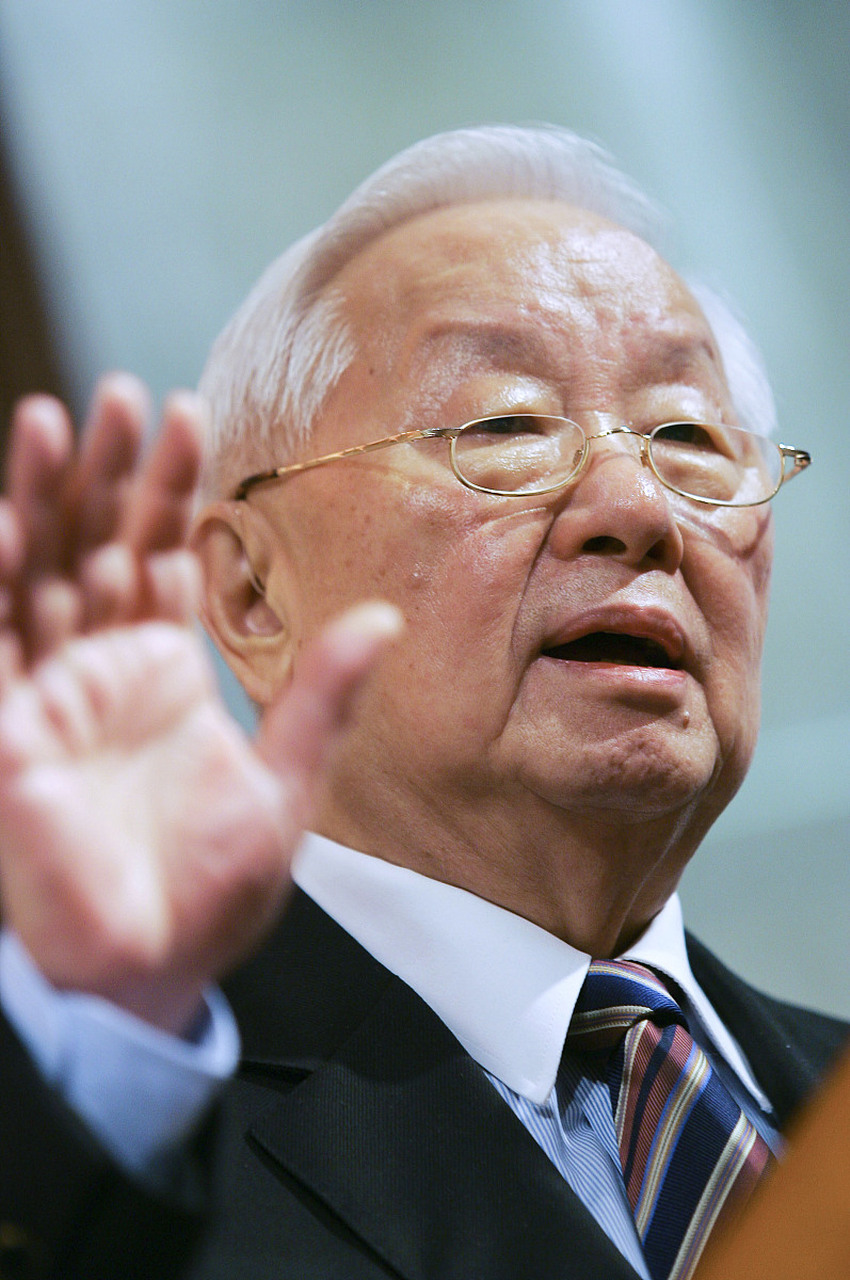 台积电张忠谋坦言:因为"脱钩"睡不着觉  台积电创始