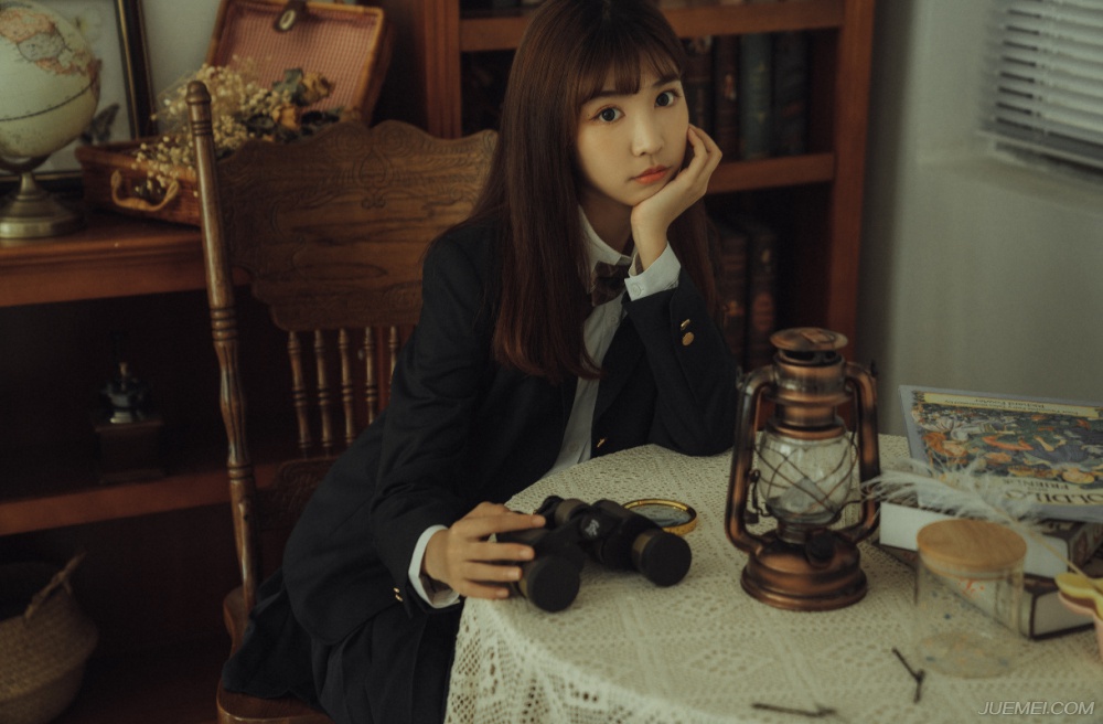 呆萌学生妹 气质清秀淡雅