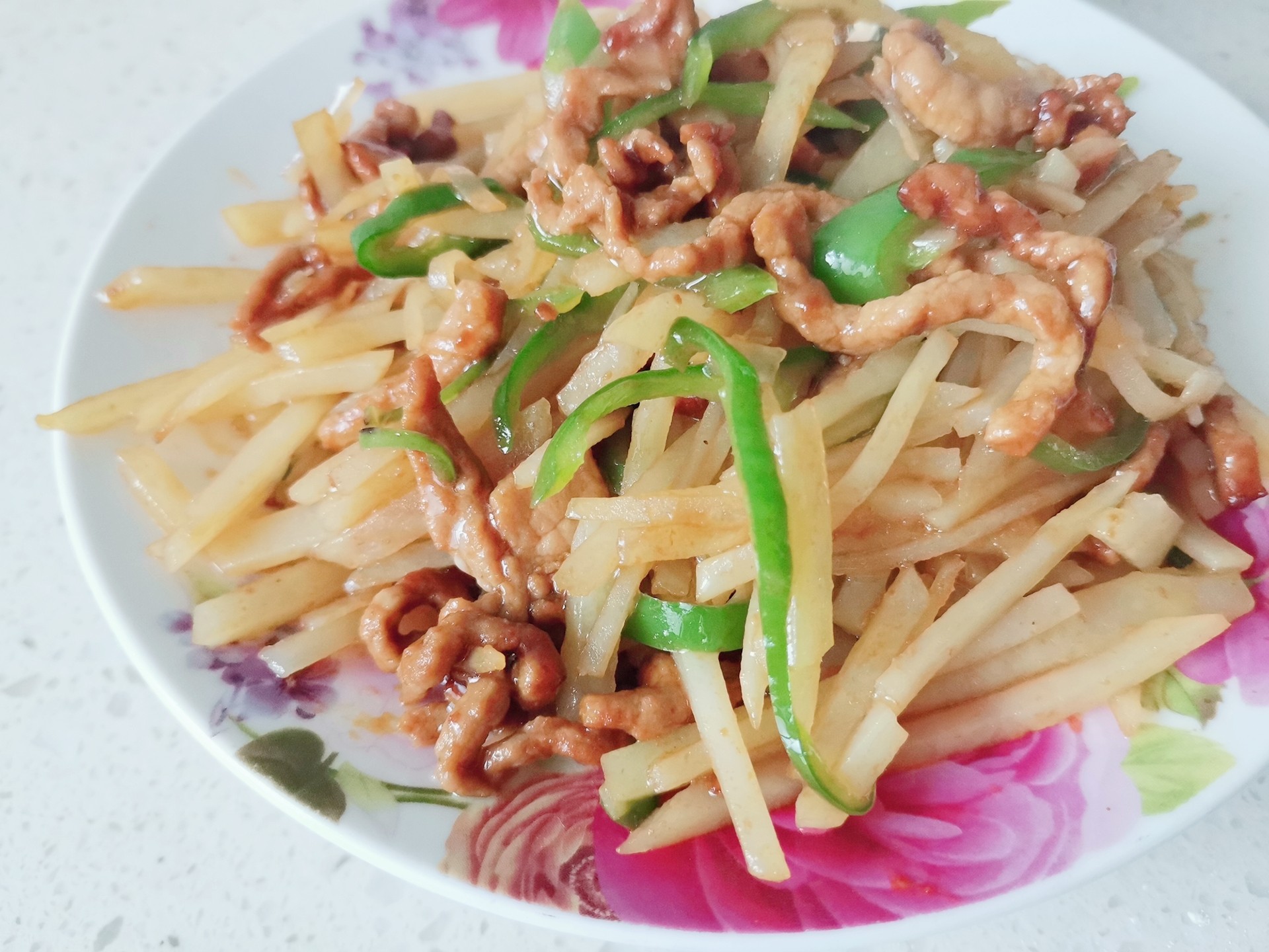 青椒和它是"绝配",隔两天吃一次,开胃燃脂,排出宿便,腰更细