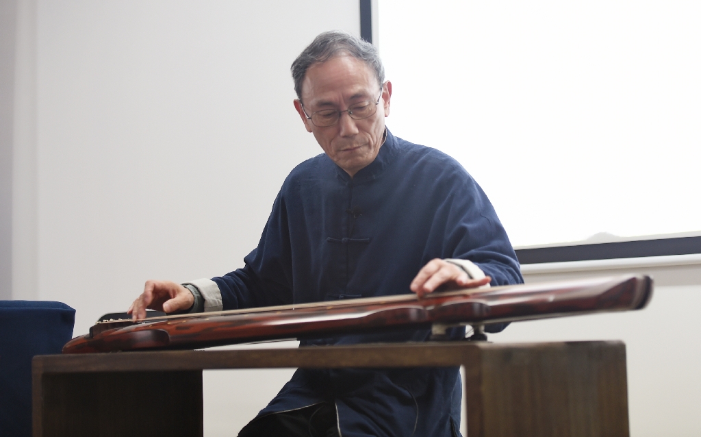 古琴艺术传承人姚公白在深讲述"琴文化"