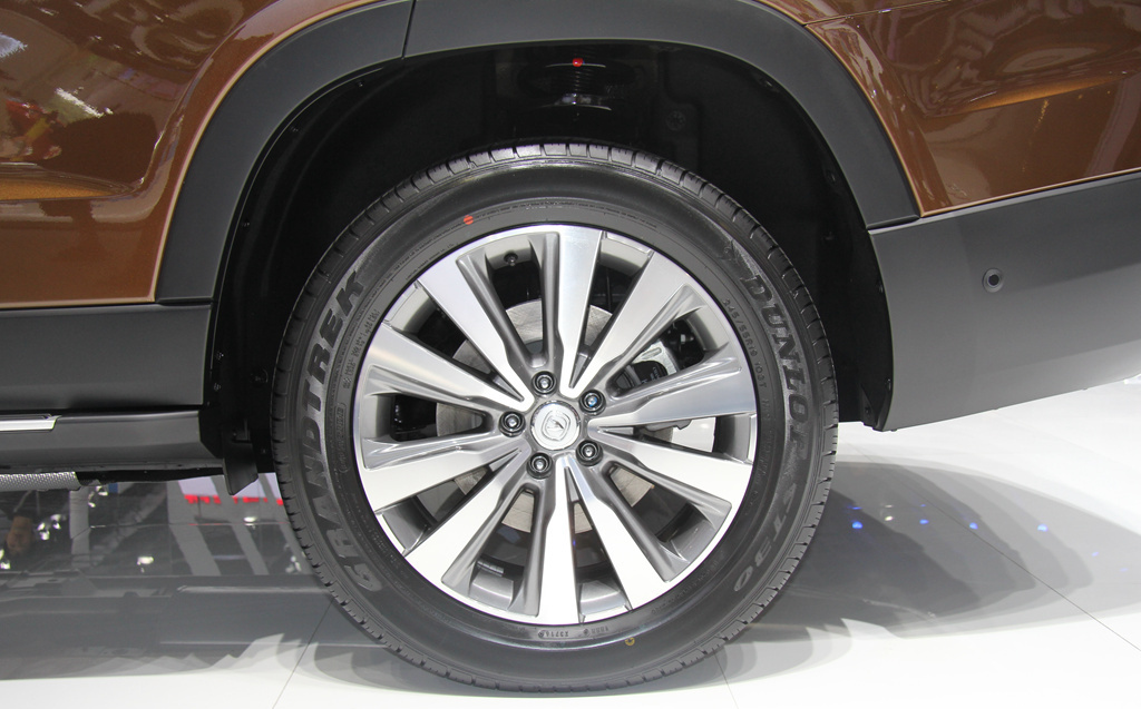 给大家解读一款长安cs95