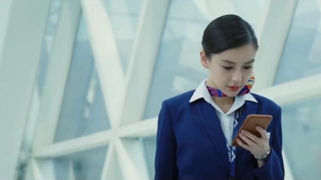 《中国机长》杨颖成为了槽点?只客串几十秒,却很难再宽容一次