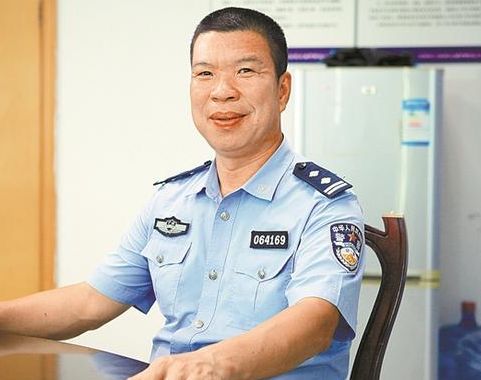 每日警星丨陈中权:为市民安全出行保驾护航