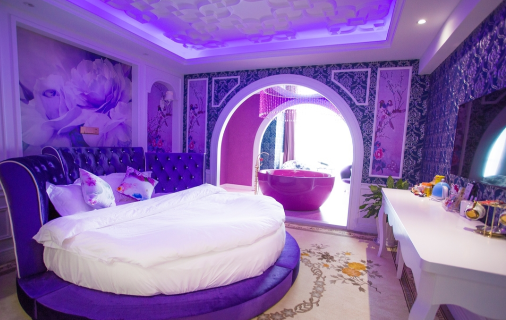 其实这个酒店"试睡员"不是谁都能做的,它需要有着丰富酒店工作经验的