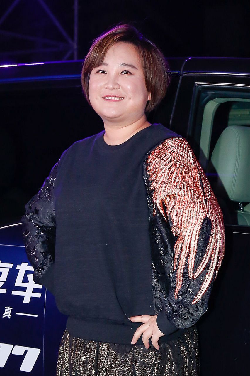 贾玲# #贾玲为了新角色要减重100斤##减肥#  贾玲要为新电影角色减重