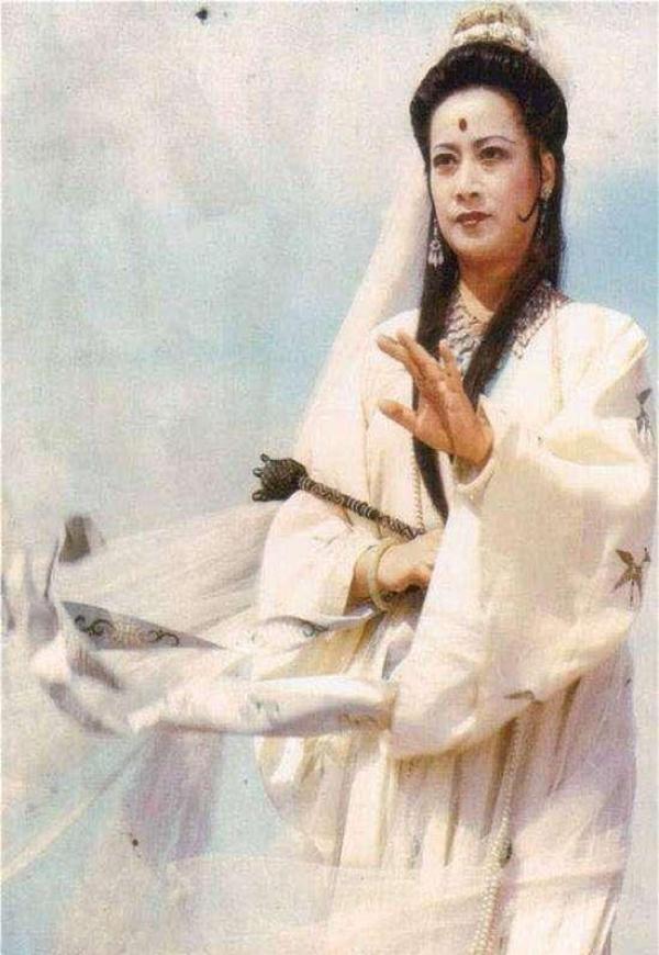 86版西游记"观音"近照曝光,75岁仍端庄典雅,心态好果然能驻颜