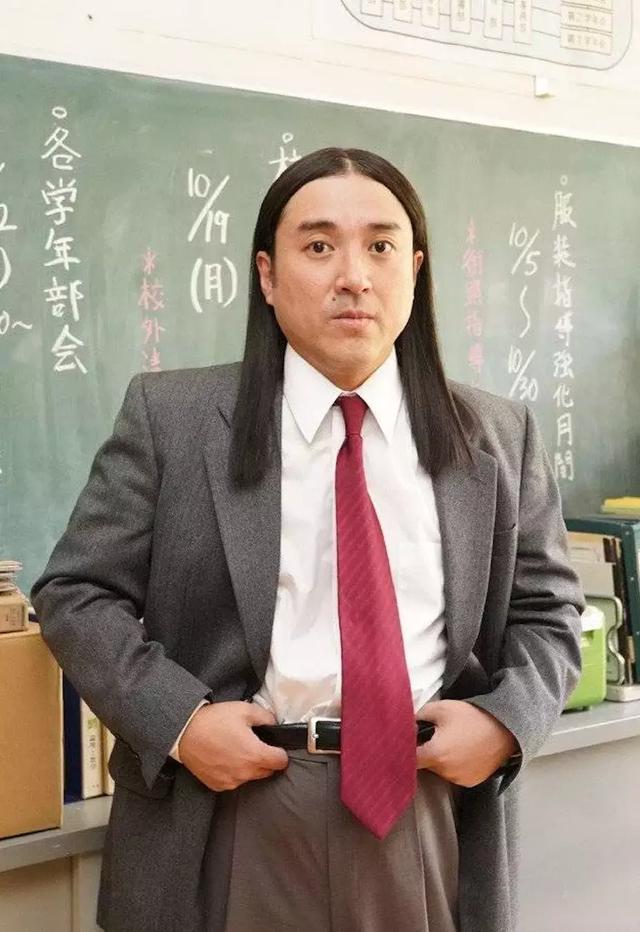 实不相瞒自从椋木老师上线,室毅叔长发飘飘的形象就深刻到难以磨灭.