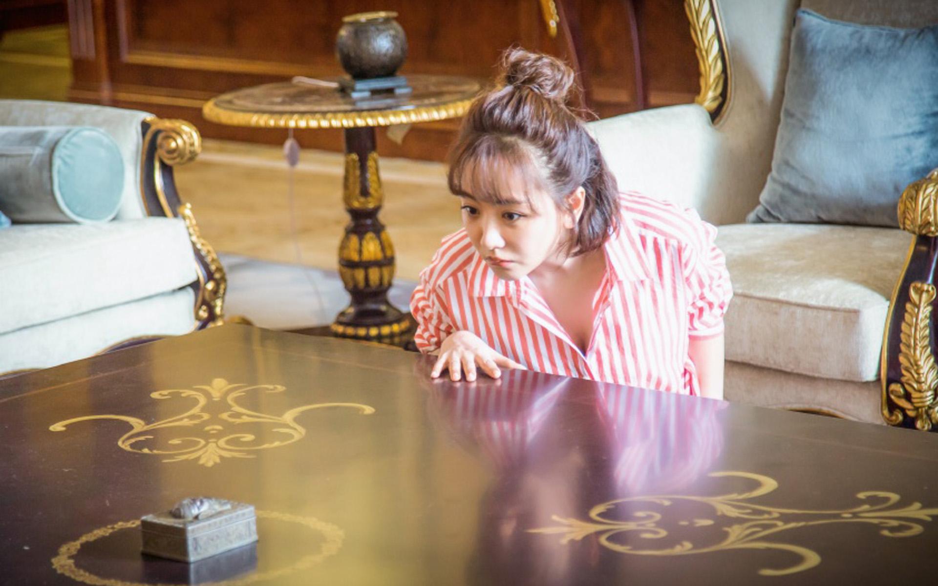 《十月蛇胎》那双好看的眼睛就一直都盯着我看!