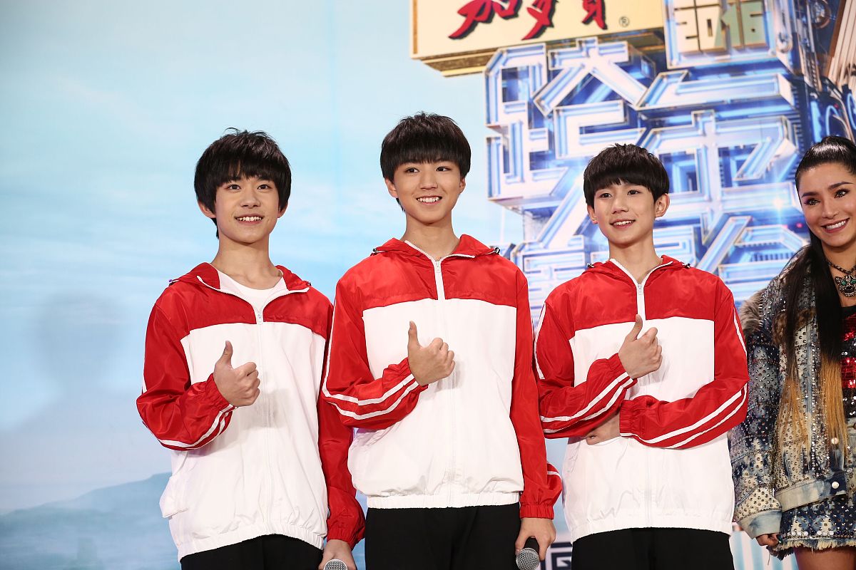 王俊凯,王源,易烊千玺同为tfboys成员,虽然各自有独立的个人发展,但在