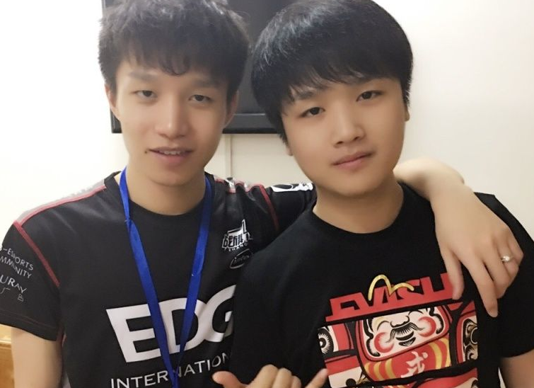 微笑大王回来了,微笑s9赛季担任we主教练,春季赛将上台进行bp!