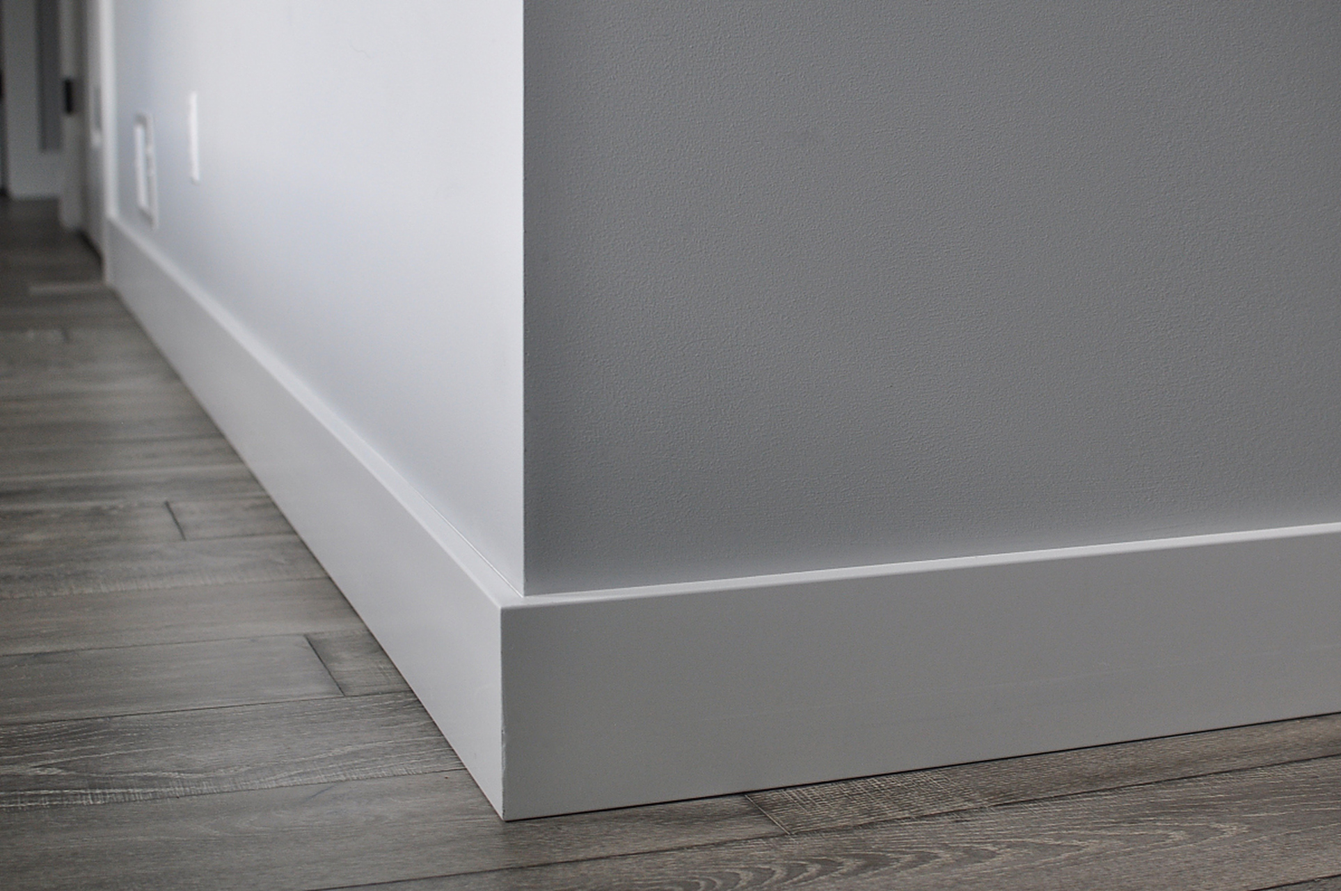 踢脚线6公分和8公分,哪个好?