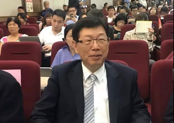 富士康刘扬伟简历,富士康刘扬伟是大陆的吗 富士康刘扬伟简历,富士康刘扬伟是大陆的吗