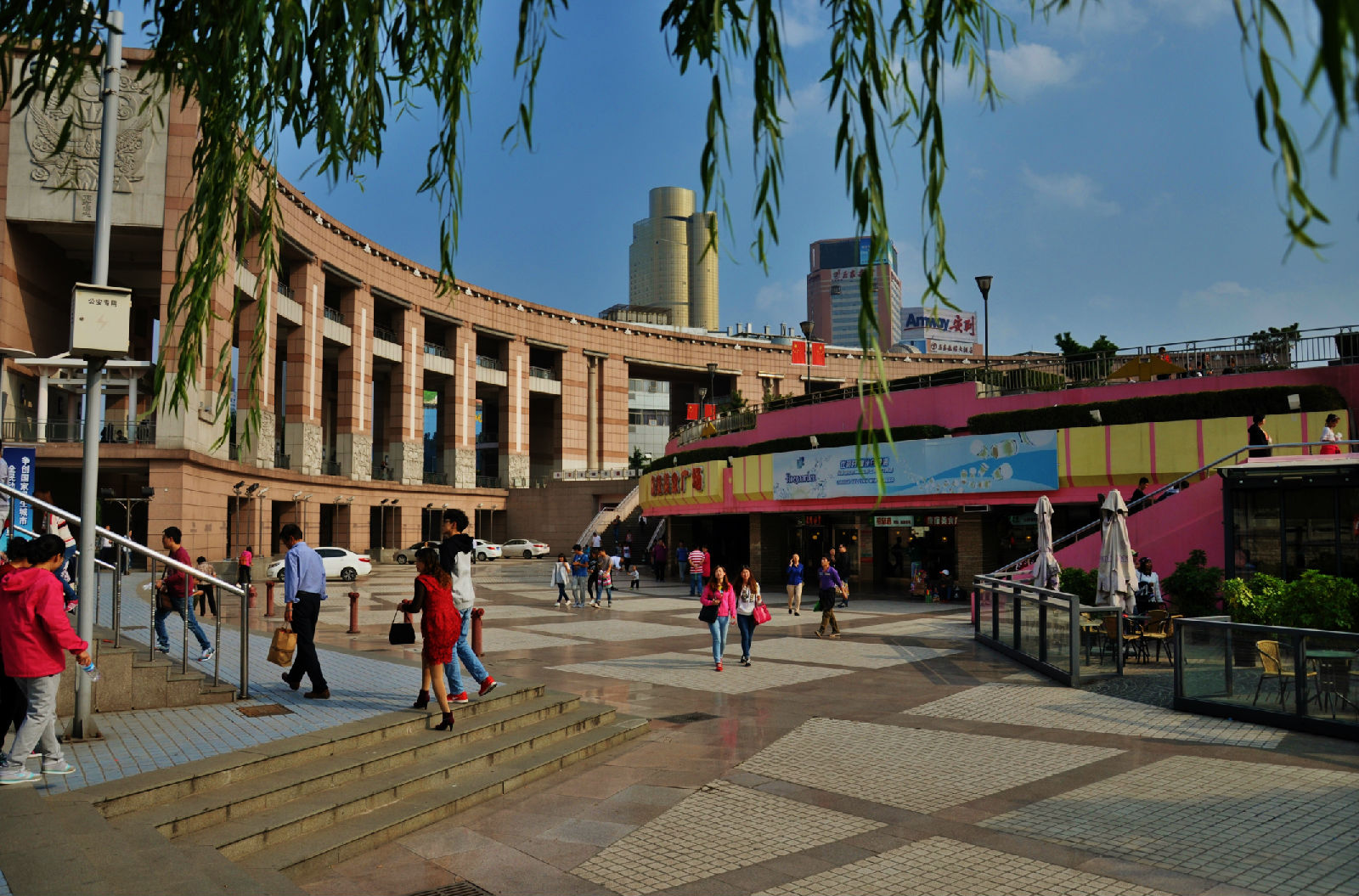 除了北京市後海公園,上海市人民廣場,人氣很旺的旅遊景點還有這些呢