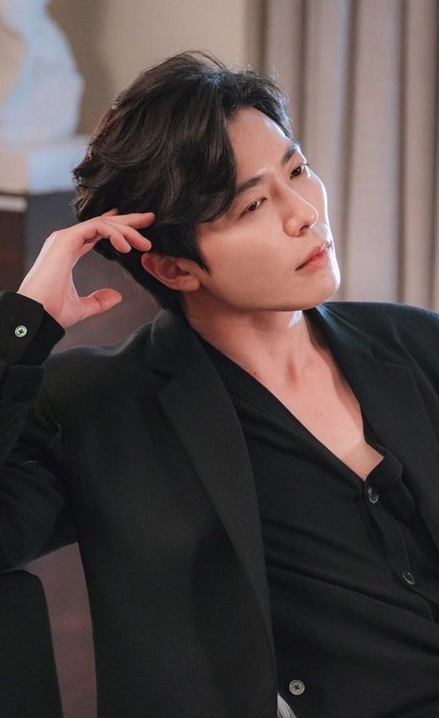 "韩版傅慎行"金材昱,集禁欲与温柔于一身的男人