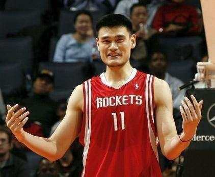 中锋落寞!31岁"黑姚明"宣布退役,他曾是抗詹主力