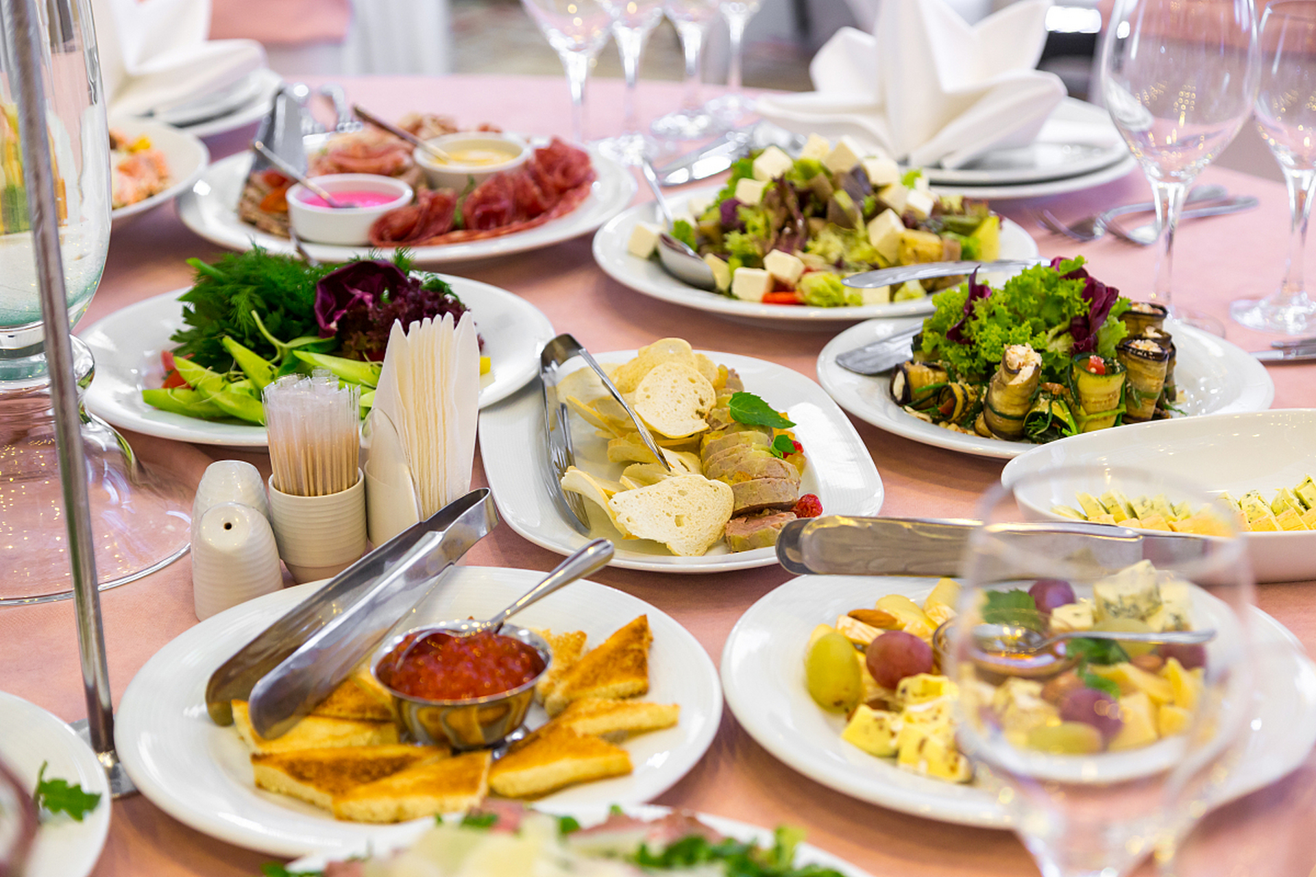 年夜饭的秘密:如何搭配出一桌美味佳肴?